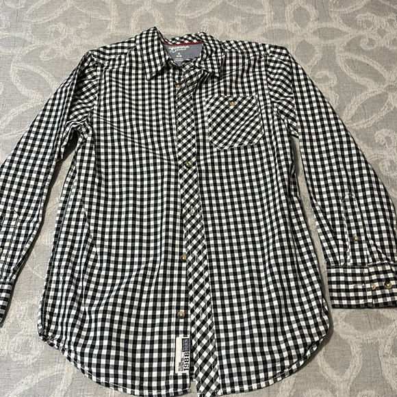 Boys button down shirt - Picture 2 of 3